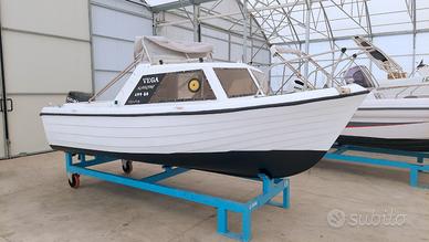 Pilotina Vega 5 con Suzuki 40Hp 2016