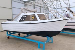 Pilotina Vega 5 con Suzuki 40Hp 2016