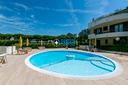 corona-bilocale-piscina-