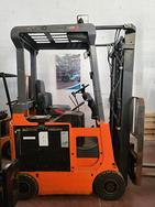 Carrello elevatore elettrico portata 1600kg
