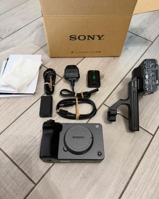 Sony FX 30 + Handle XLR