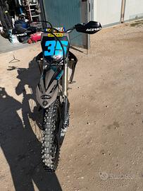 Yamaha yzf 250
