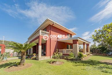 Capoterra - Villa indipendente con giardino