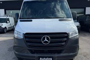 Mercedes-benz Sprinter F37/33 311 CDI RWD TA Furgo