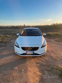 Volvo v 40 2000 120cv anno 2016