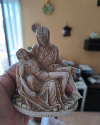 Scultura pietà di Michelangelo