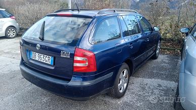 Skoda  Ocstavia anno 2006 benzina GPL 