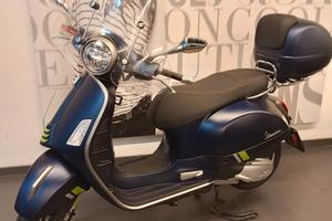 Piaggio Vespa 300 GTS hpe SUPER TECH ABS E5