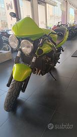 TRIUMPH SPEED FOUR 600