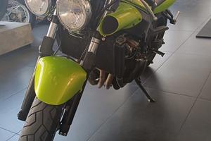 TRIUMPH SPEED FOUR 600