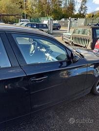Porta anteriore dx nuda BMW 118 del 2010