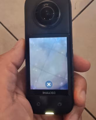 insta360 x3  FUNZIONANTE  o per ricambi