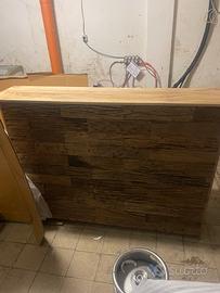 Mobile in legno pregiato armadiato