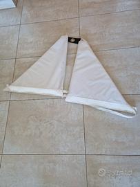 Galleggiante per catamarano o per derive