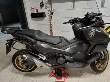 Honda Forza 750 - 2023