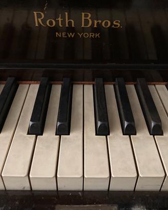 Autopiano a rulli con anpia dotazione di rulli