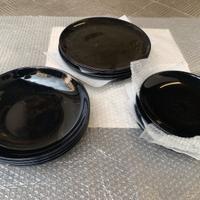 Servizio da 4 piatti ikea neri