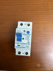 Salvavita marca Hager