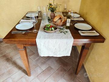 Tavolo in legno massello allungabile 100x100