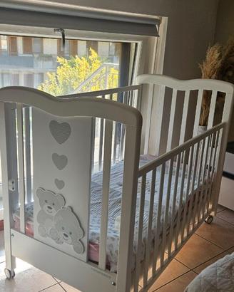 Lettino bimba/o + accessori