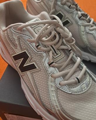 new balance 740