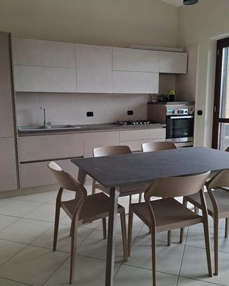 cucina e parete attrezzata (anno 2022)