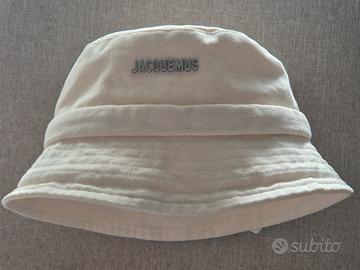 Jacquemus cappello bucket con fiocco