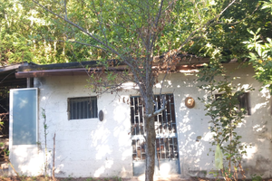 Terreno con rudere e deposito