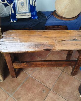 Panca fatta a mano con le legno riciclato 