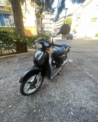 Scarabeo 70cc 2 tempi