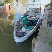 barca da pesca con licenza 