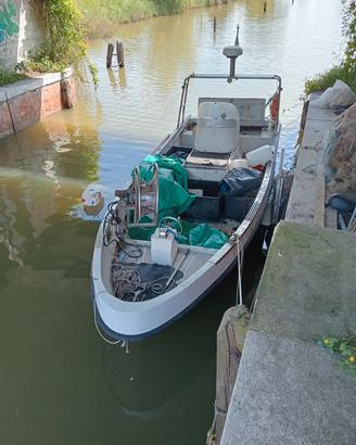 barca da pesca con licenza 