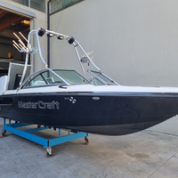 Mastercraft x2 wakeboard con posto barca