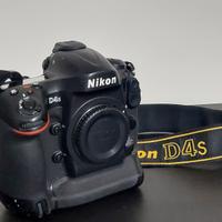 Nikon D4s 