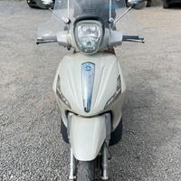 Piaggio Beverly 300 i