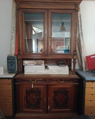 nobile credenza in noce