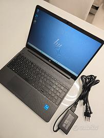 Computer Hp 15s-fq2060nl  8gb ram Ssd m2 256gb i3