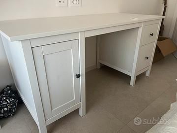 Scrivania ikea Hemnes