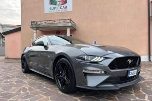 FORD Mustang Fastback 5.0 V8 aut. GT
