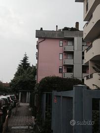 Camera matrimoniale per una ragazza