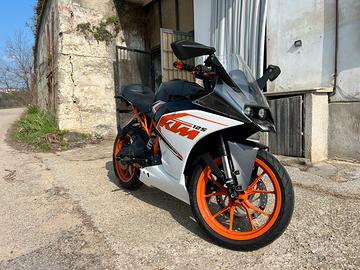 KTM RC 125 ABS