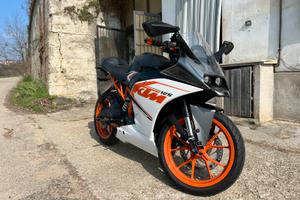 KTM RC 125 ABS