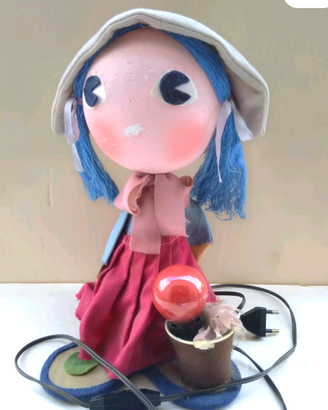 Bambola abatjour anni 70 in cartone e polistirolo/