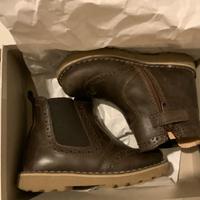 Scarpe - sandali - sneakers - stivaletto bimbo/a