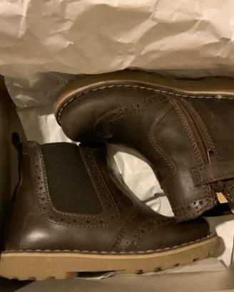 Scarpe - sandali - sneakers - stivaletto bimbo/a