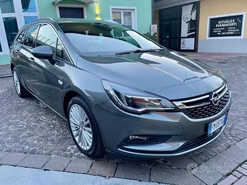 Opel astra sportstourer 1.6