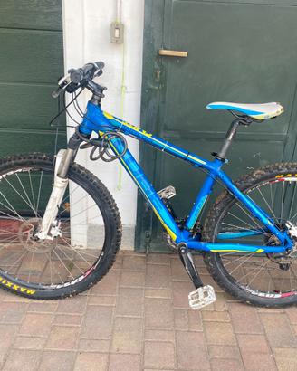 Cube Analog Mountain bike
