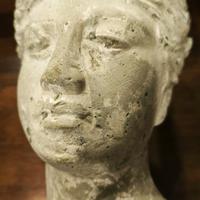 Vaso statua ragazza in cemento e fibra antichizzat