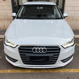 Audi A3 SPB 2.0 TDI 150cv S tronic Attraction
