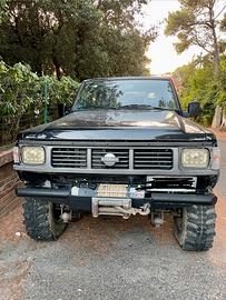 Nissan Patrol TR 2.8 autocarro 2 posti